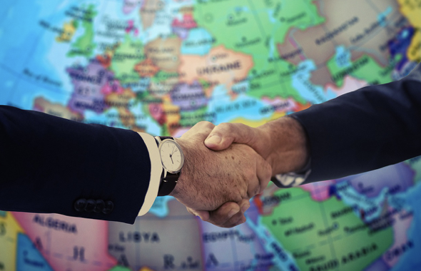 축구화를 벗고 정치인이 된 선수들, 그라운드에서 의회로