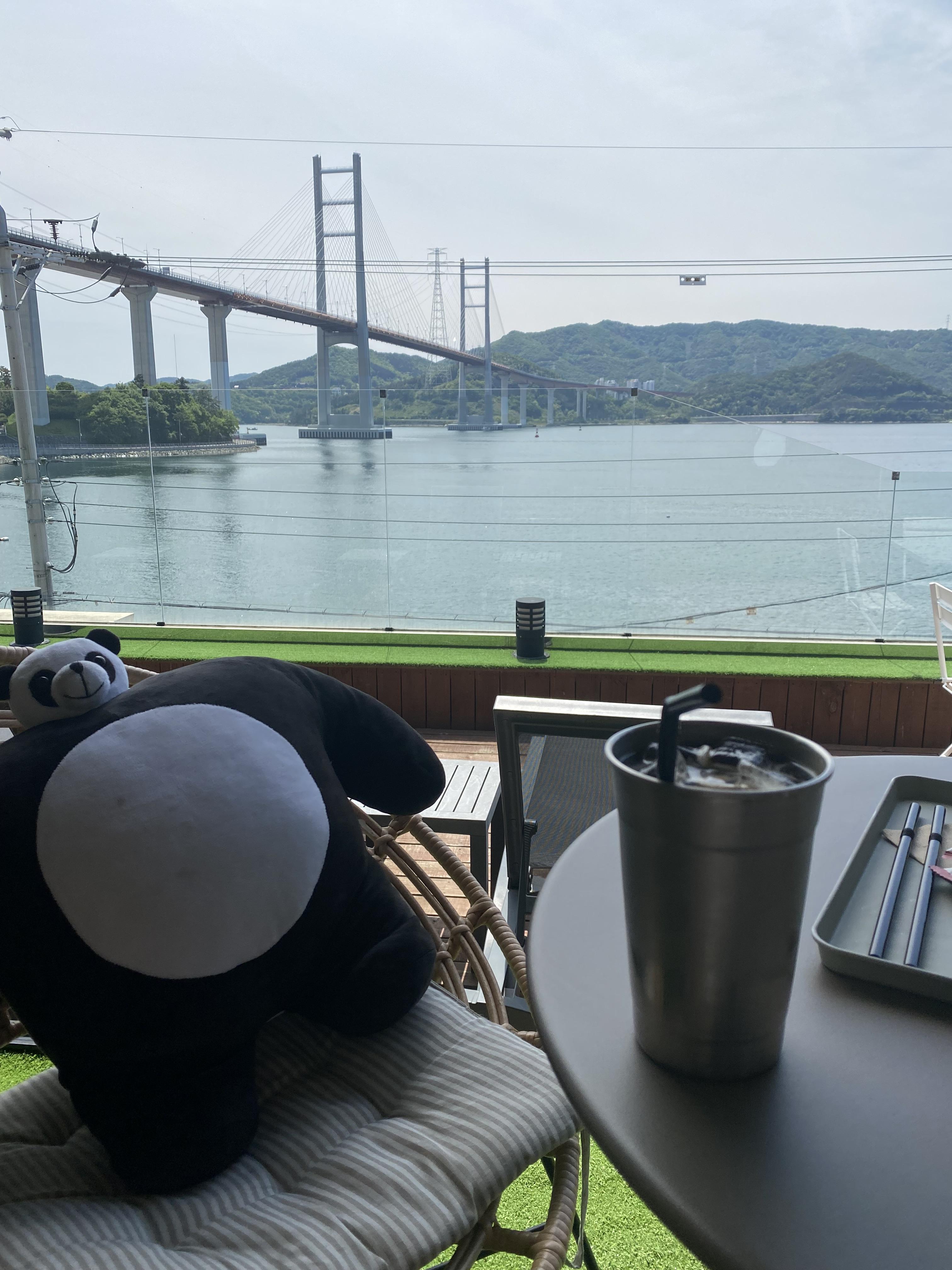 귀산 카페 서향
