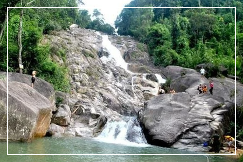 치린산의 Mahao 폭포