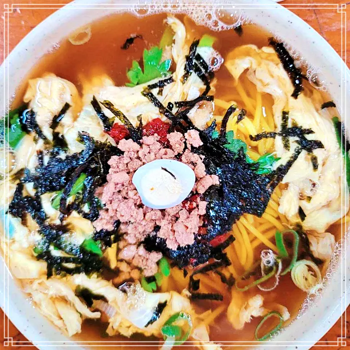 옥천 맛집 쫄깃한 면 위 고기, 메추리알 고명, 따끈한 물쫄면