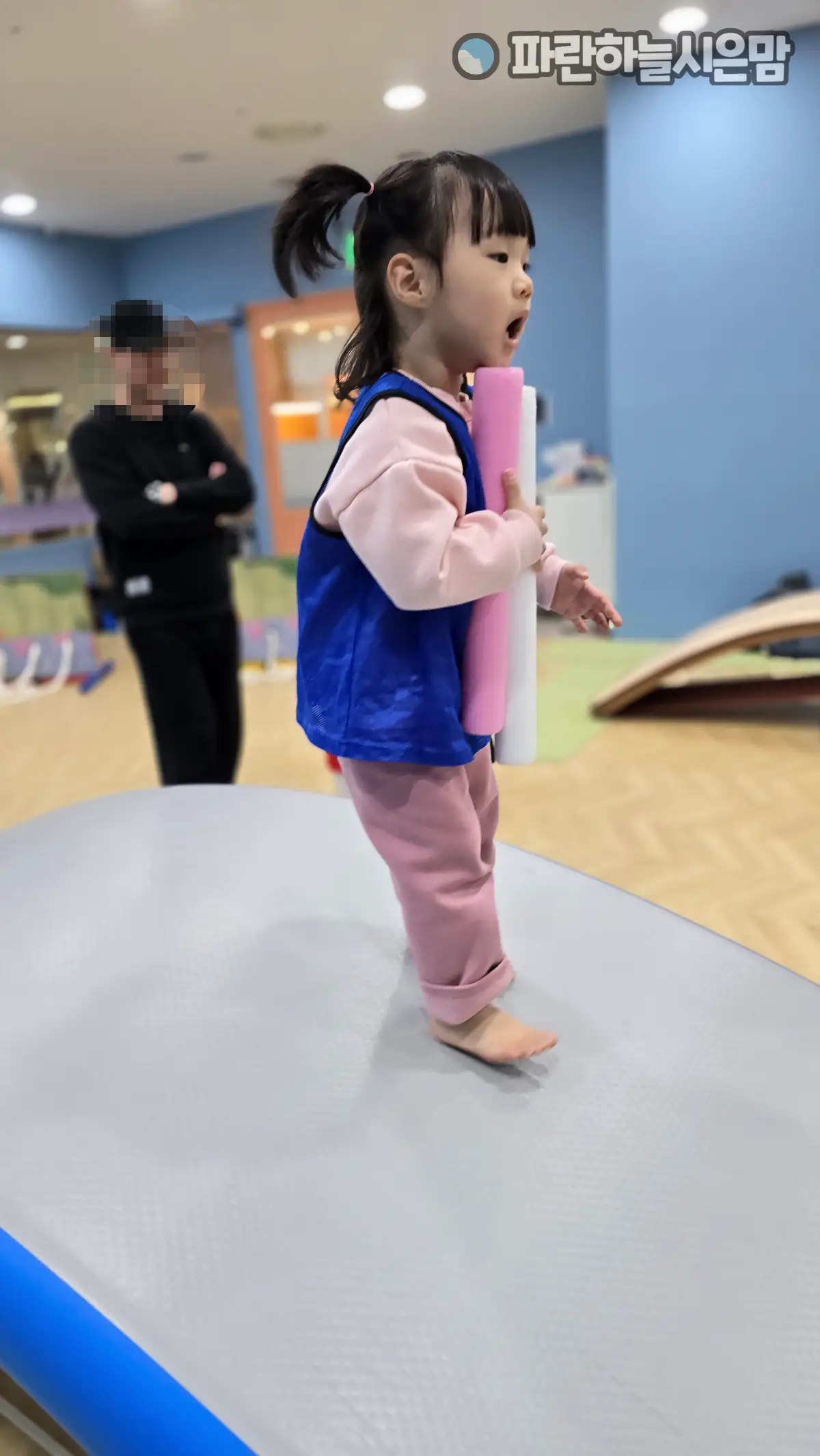 동백-문화센터-플레이풀-매트위