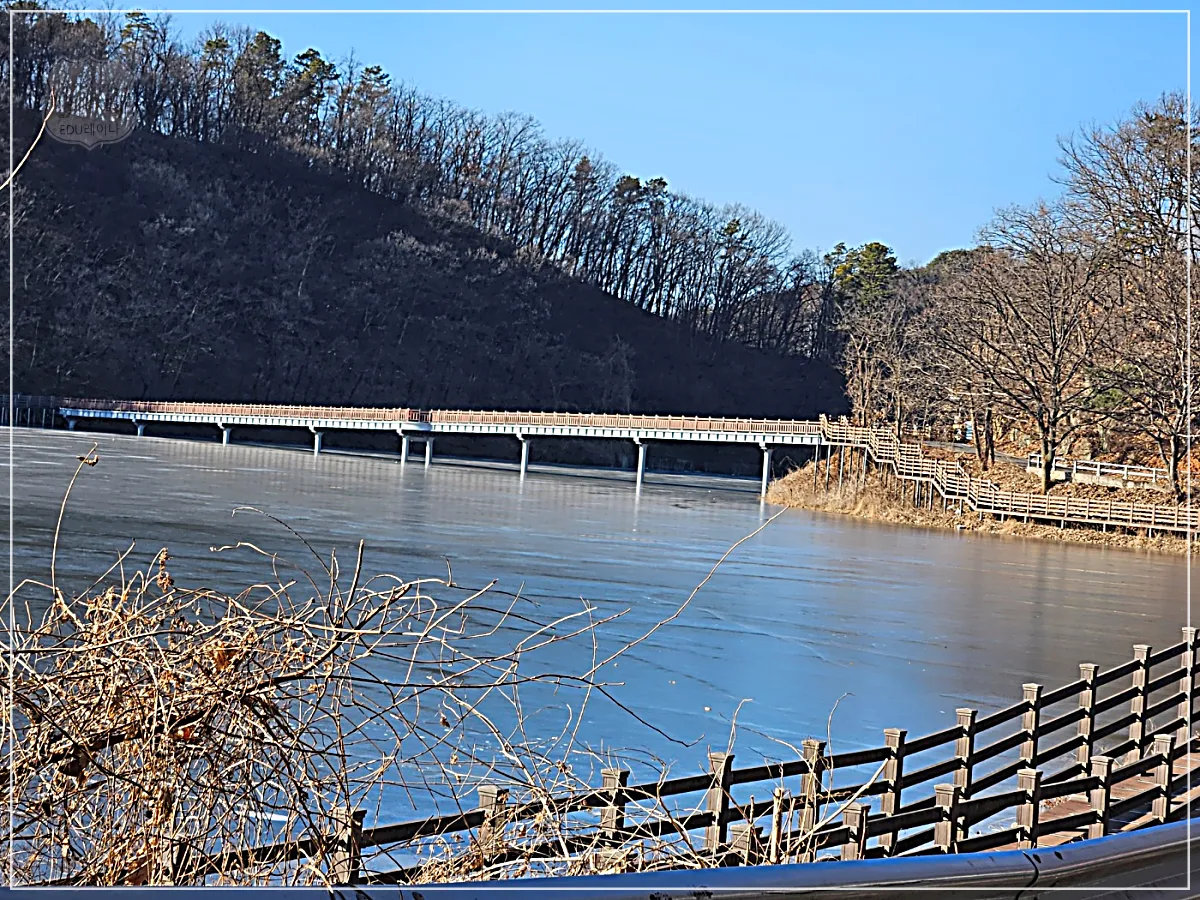 모쿠슈라-산책로-호수-산