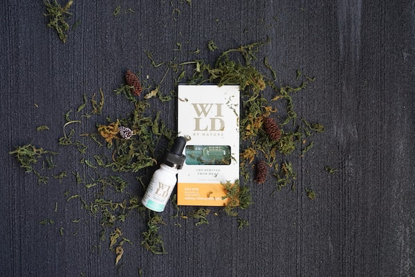 올바른 발 관리 방법 : 크림과 보습제를 선택하는 방법과 팁