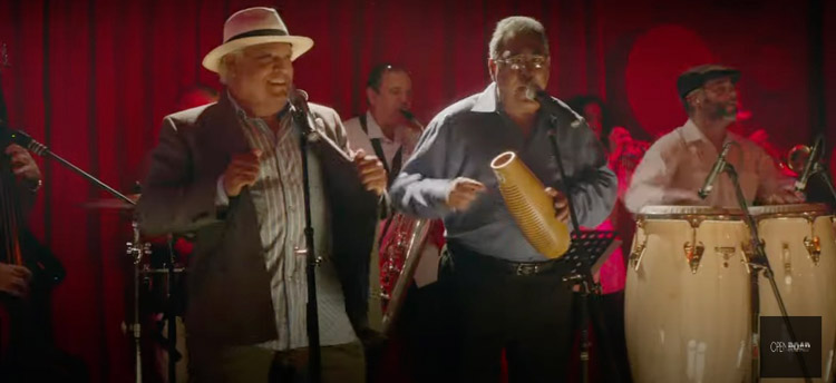 음악을 즐기는 사람들