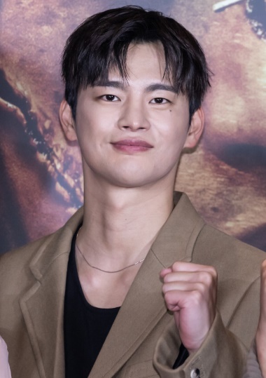 서인국 