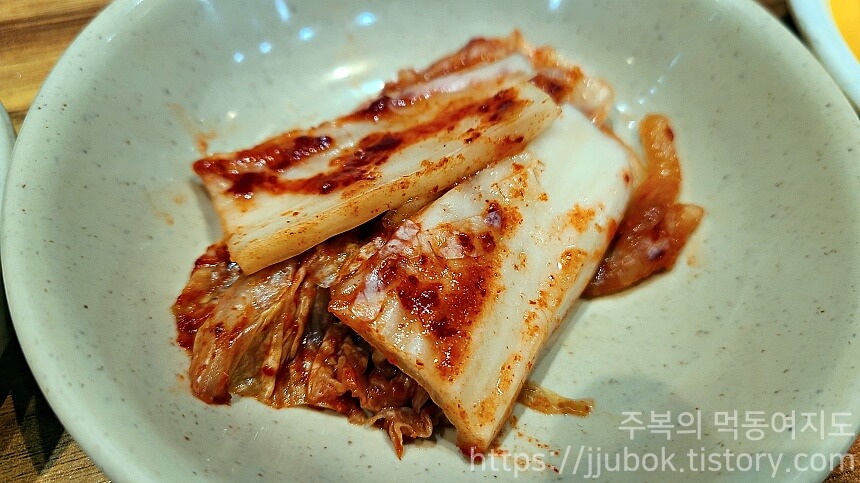 연중반점-밑반찬-김치
