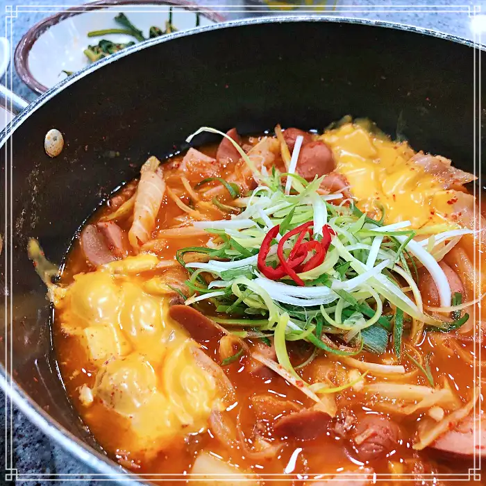 생방송 투데이 한강진 이태원 부대찌개, 존슨탕 맛집