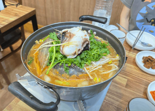 생방송 투데이 꽃게탕 간장게장 양념게장 서울 방이동