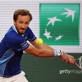 🎾 메드베데프 스타일 따라하기 훈련법