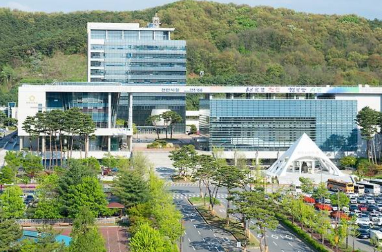 천안시 서북구청장 사망