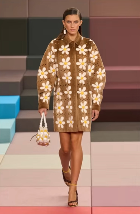 2026 패션 키워드-몸빼바지의 귀환: 레트로 플라워 프린트