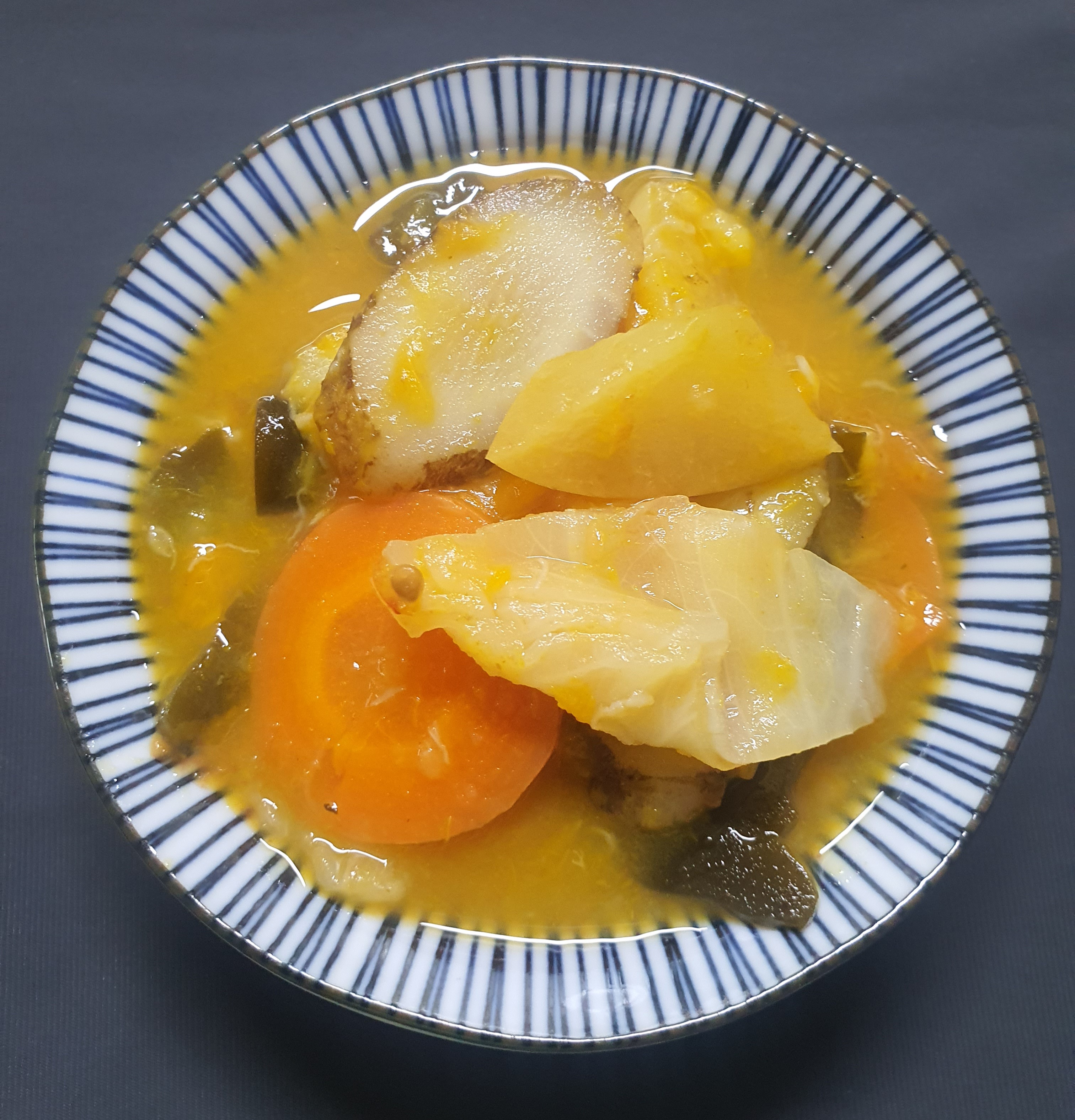 장이 좋아하는 식이섬유 듬뿍 든 7가지 야채를 끊여서 만든 세포죽