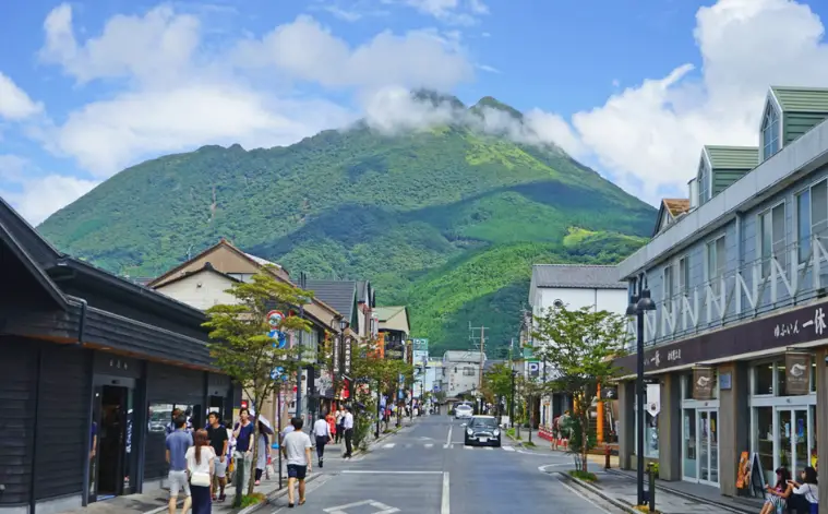 유후인-온천-마을-거리