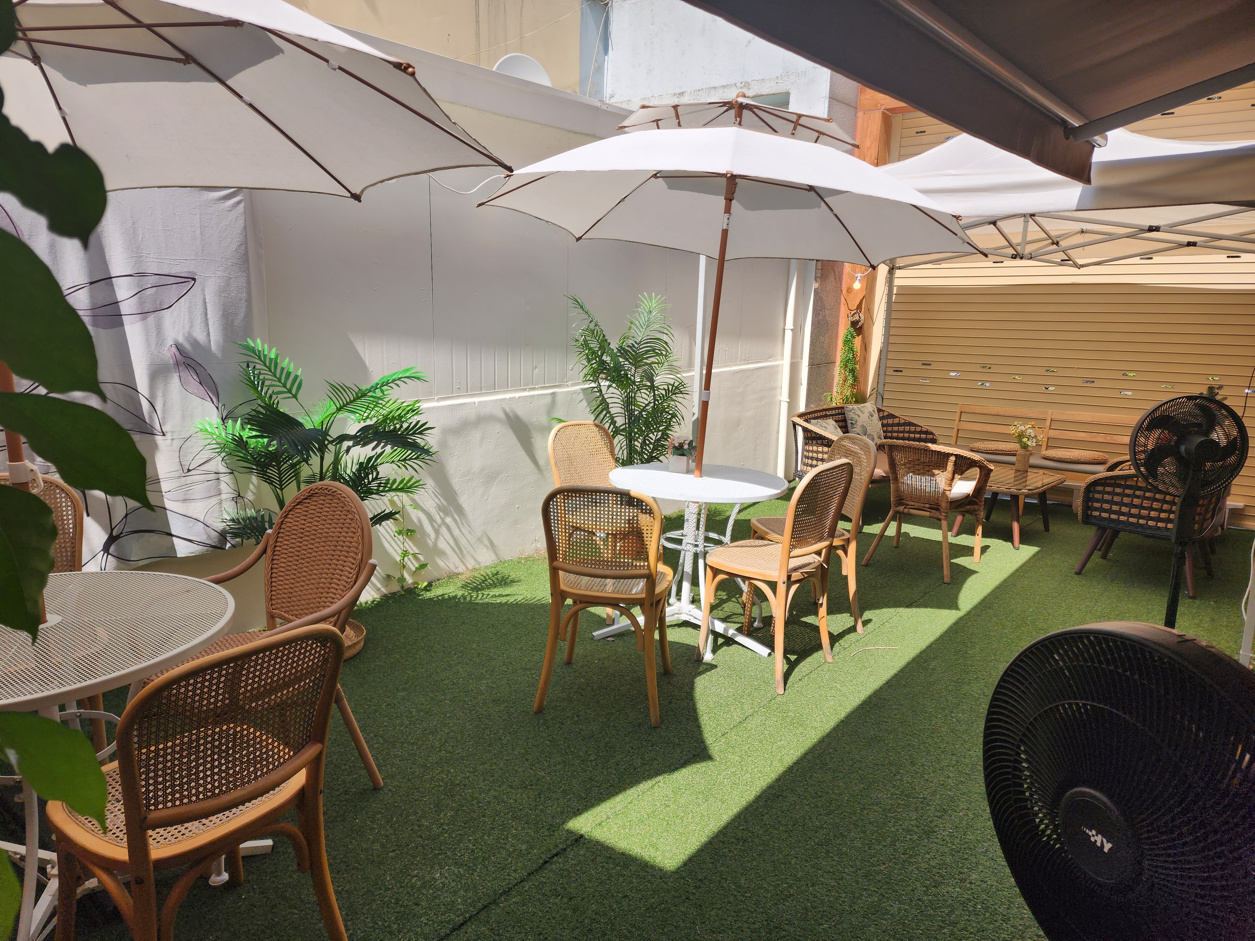 카페 이플 야외 테라스