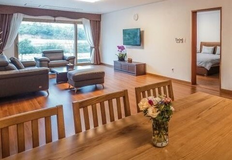 두남재 700 펜션