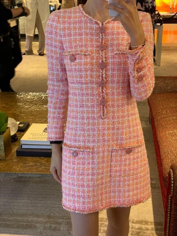 샤넬 트위드 버튼 원피스 / 2컬러 (PO) P60284 V45802