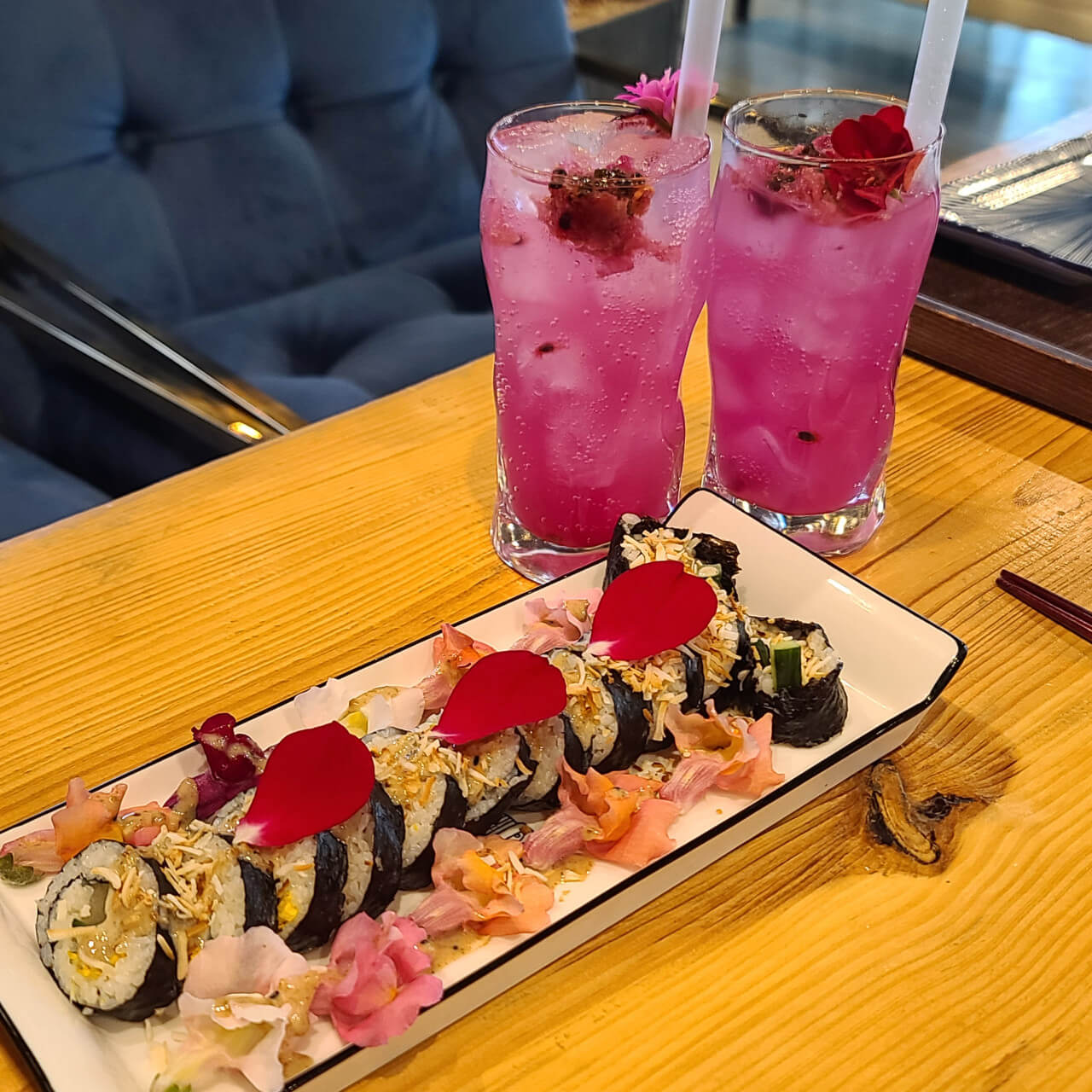 6시 내고향 충남 청양의 식용 꽃 카페 꽃이 머무는 자리 (꽃차, 꽃비빔밥, 꽃김밥 맛집)