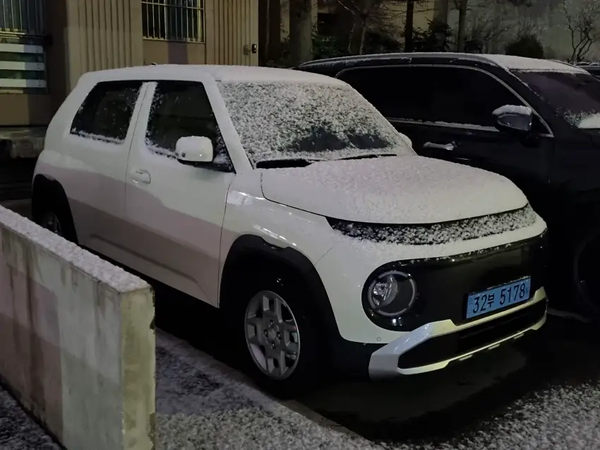 예약 공조 5분 후 내려와서 차를 둘러본 모습입니다.