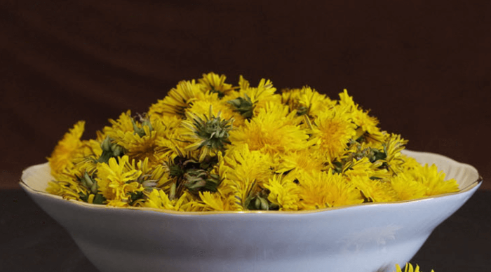 민들레 뿌리 차 (Dandelion Root Tea)