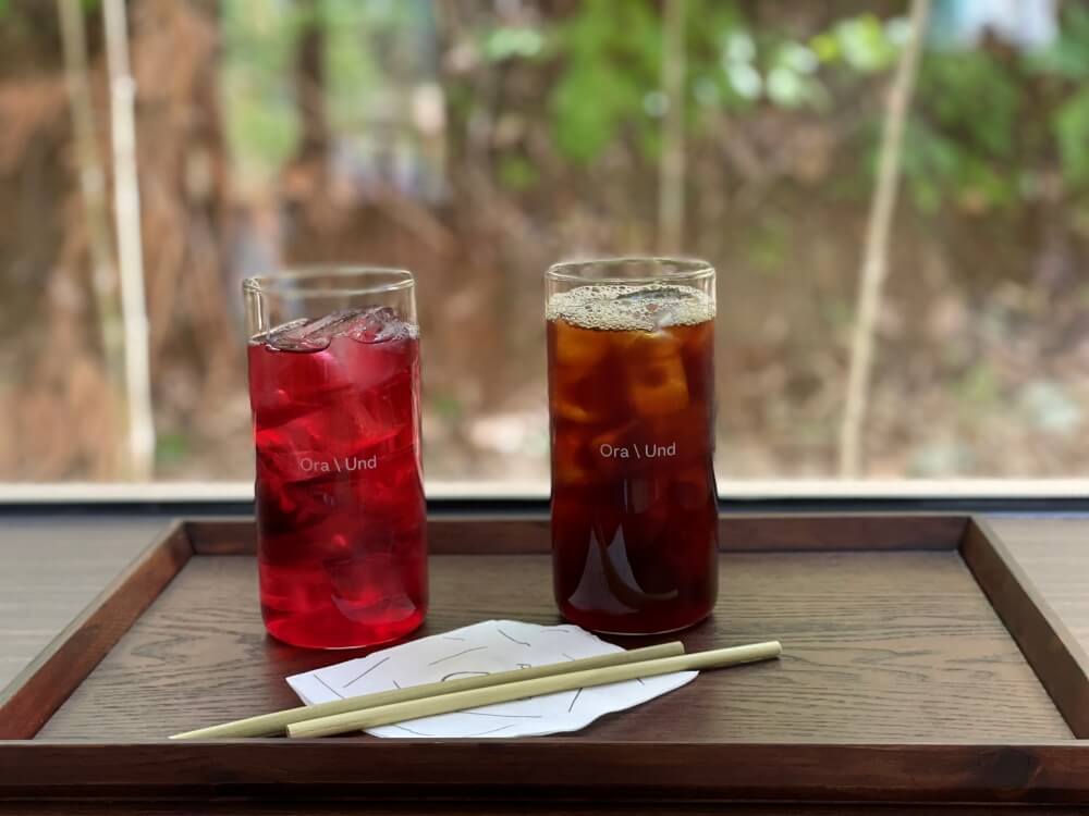 오라운트-더브루-주문-음료-모습