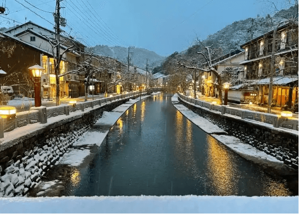 겨울 일본 온천 여행지 ; 온천 료칸 가족, 연인 여행지(Best 5) 하코네, 노보리베츠, 기노사키, 나고야, 이즈