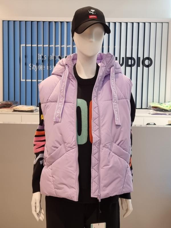 클라이드앤 22FW여프랭크스톤 레터링 스트링 후드 패딩베스트 FMDVT951F