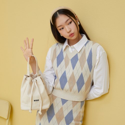 스파오 크롭 아가일 SPKVC12G01