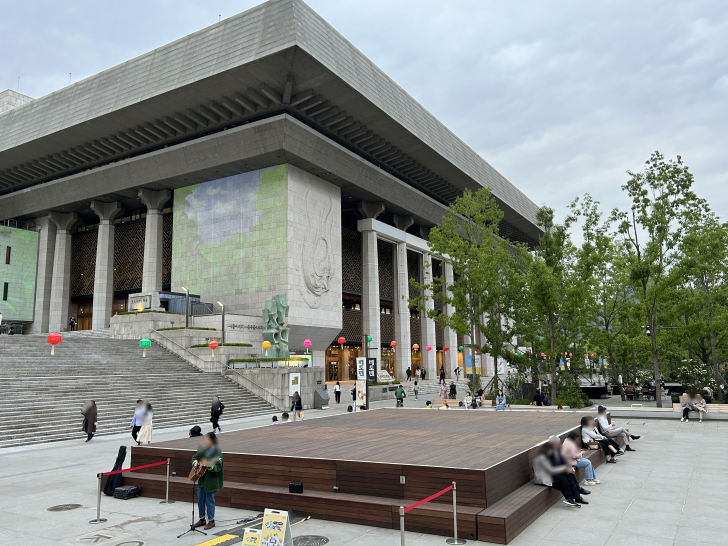 세종문화회관-주변-풍경