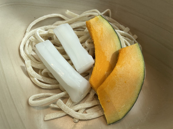 동탄2 봄담아 샤브샤브 - 칼국수, 분모자, 단호박