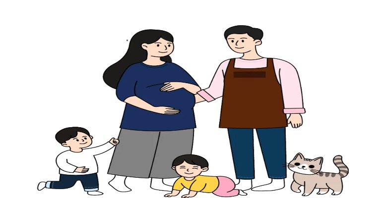 다자녀 가정 두아이가 놀고 있으면 현재 임신한 산모옆에 남편이 있음