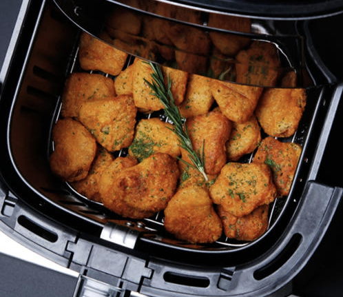 에어프라이어에 있는 치킨너겟 사진