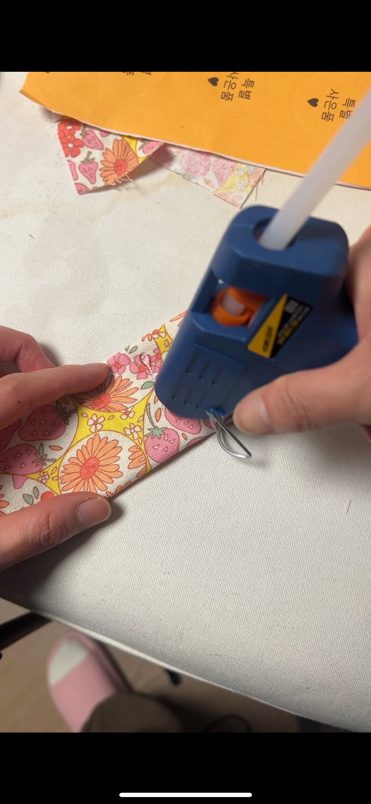 아이옷을 업사이클링하여 헤어핀 만들기