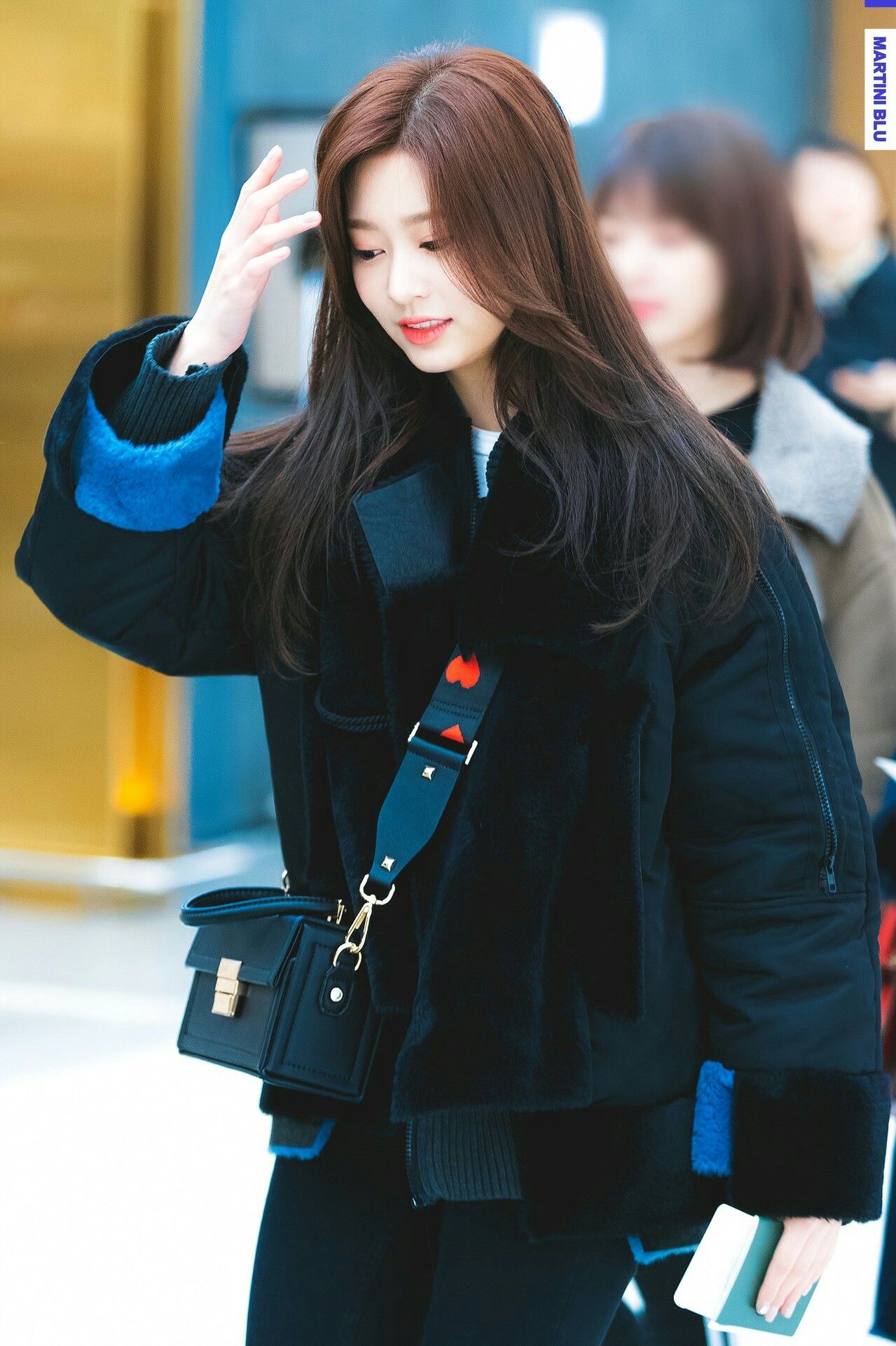 아이즈원 김민주 최애사진