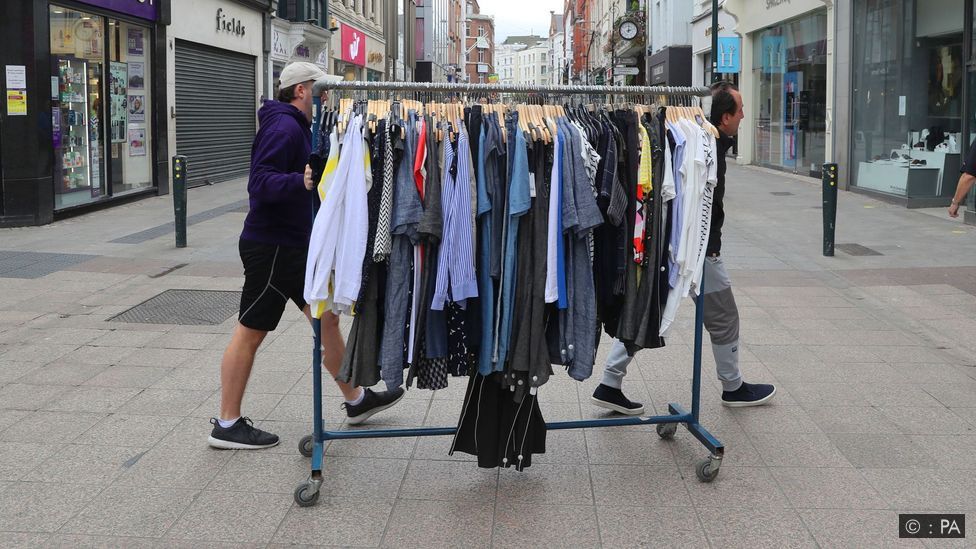 옷을 적게 사도 만족도가 높아지는 소비 습관 만들기