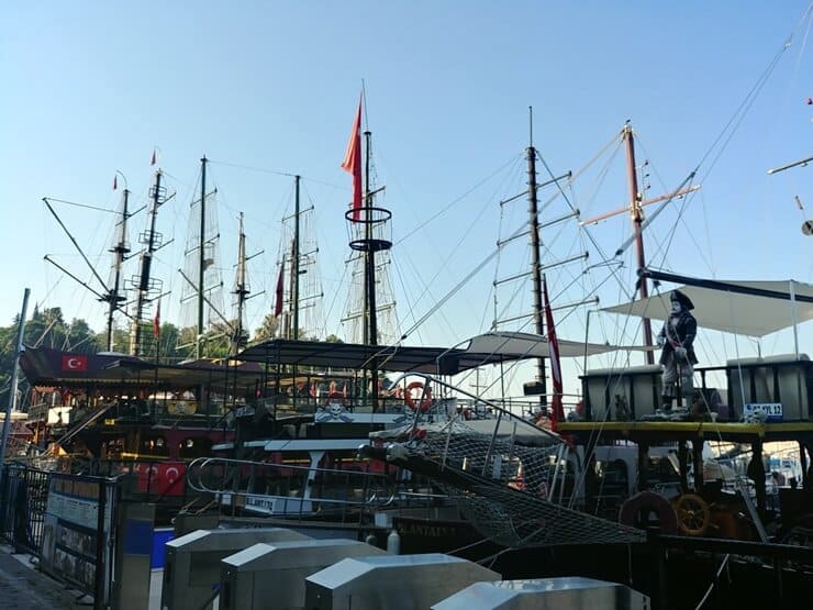 안탈리아-통통배