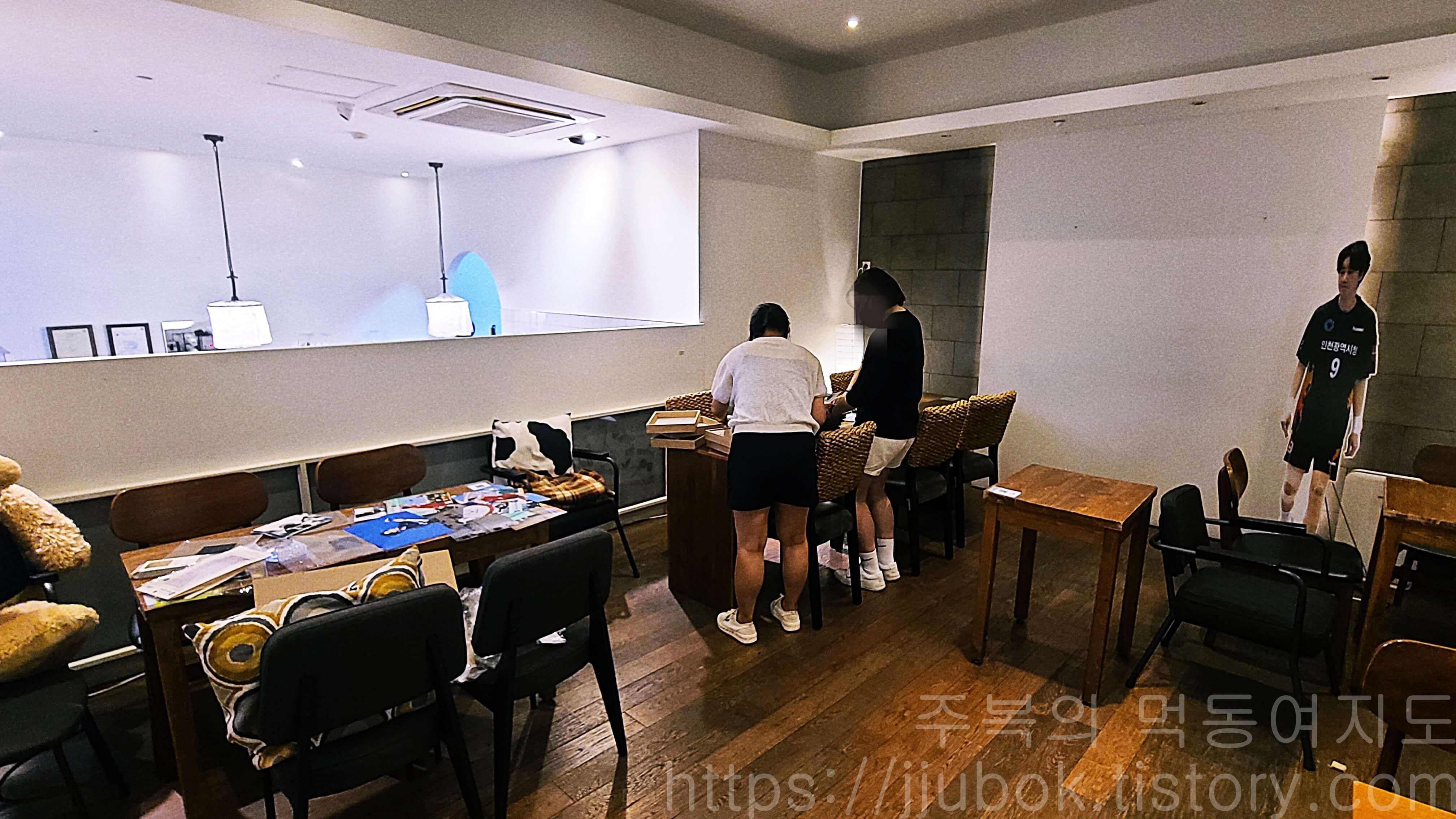 카페-리틀-포레스트-팬미팅-준비-2