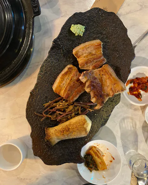 생생정보 가격파괴 Why 흑돼지석쇠불고기 정식 음식점 위치