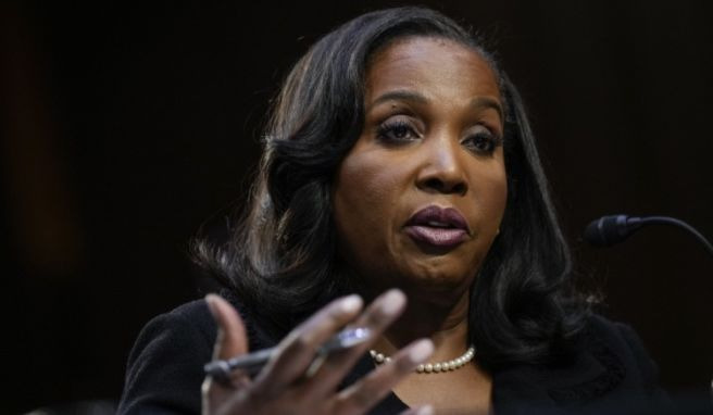 ๋ฆฌ์ฌ์ฟก ์ฐ์ค์ด์ฌ