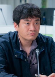 이성욱