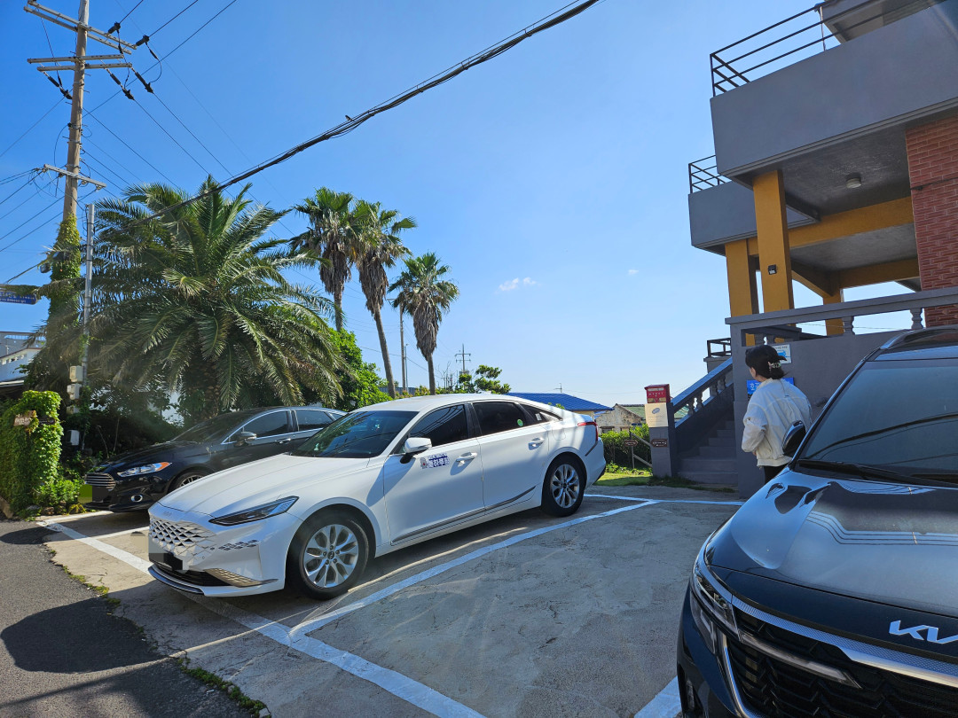 미카의 달콤한 작업실 주차장