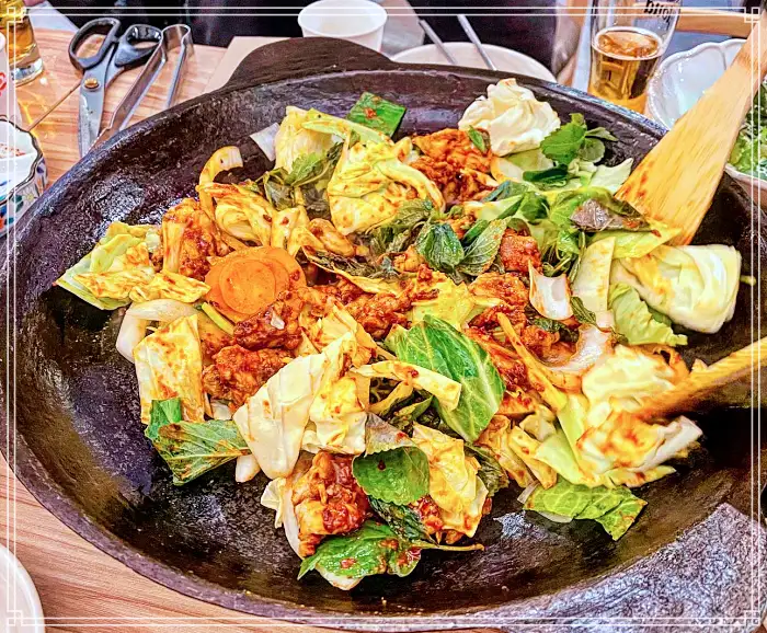 맛있는 녀석들 논현&#44; 학동 무쇠 철판 닭갈비 맛집