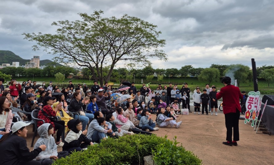 내년이 더 기대되는 축제! 풍덕동 장미축제 발전 주목