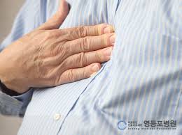 오른쪽 갈비뼈 통증의 원인