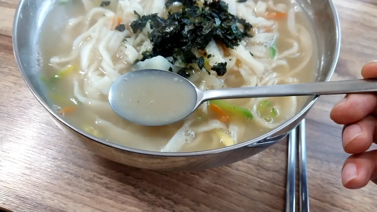 연천-숙이네칼국수-국물