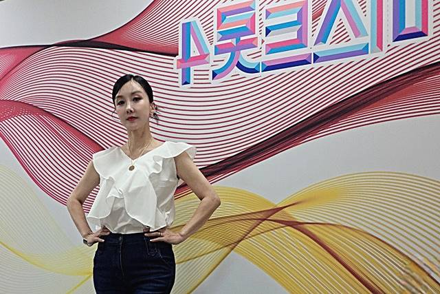 이현경