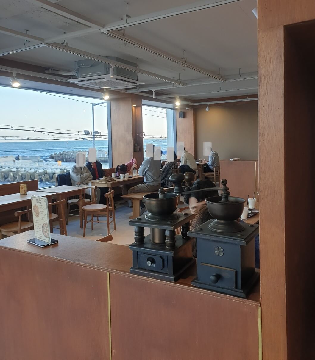 이태원 121의 2층