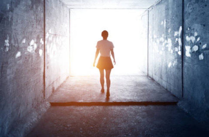 이성을 피하는 꿈