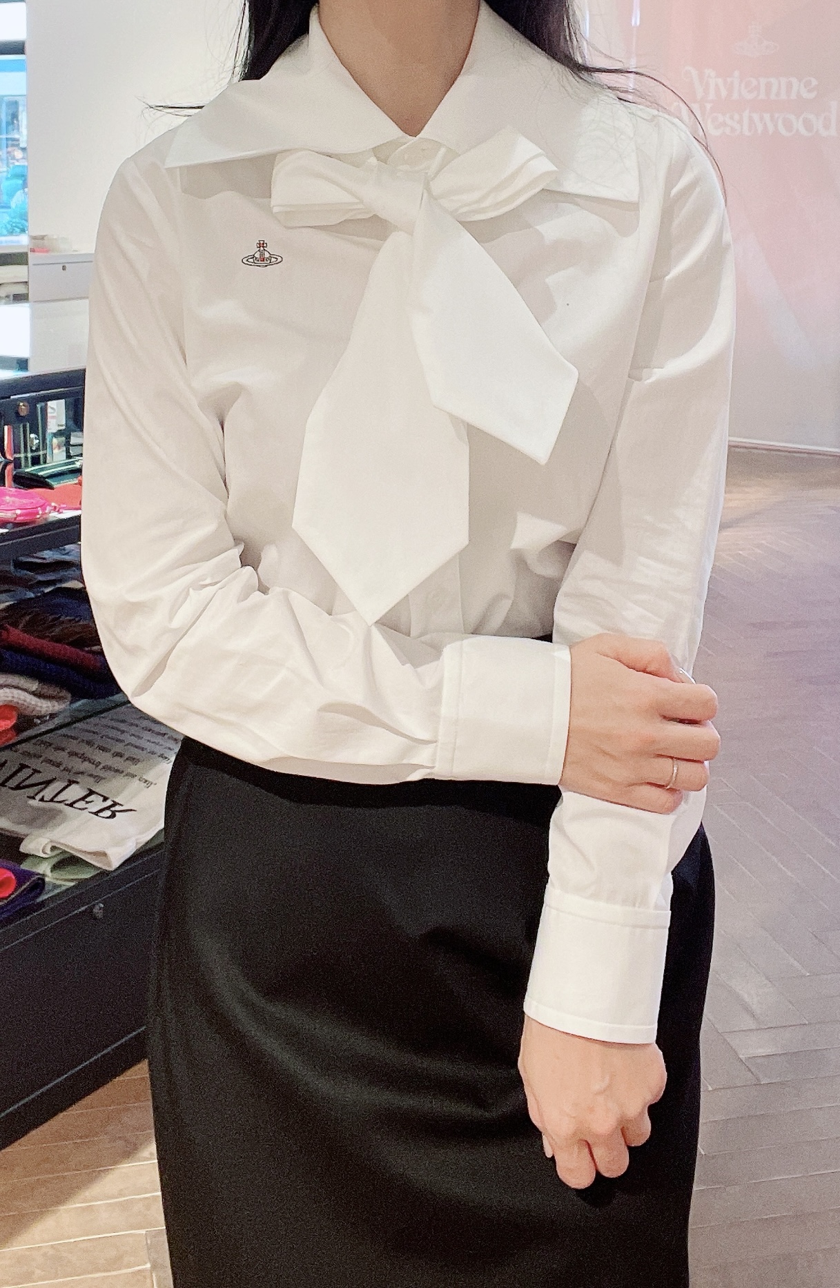 비비안웨스트우드 레드라벨 타이포인트 셔츠