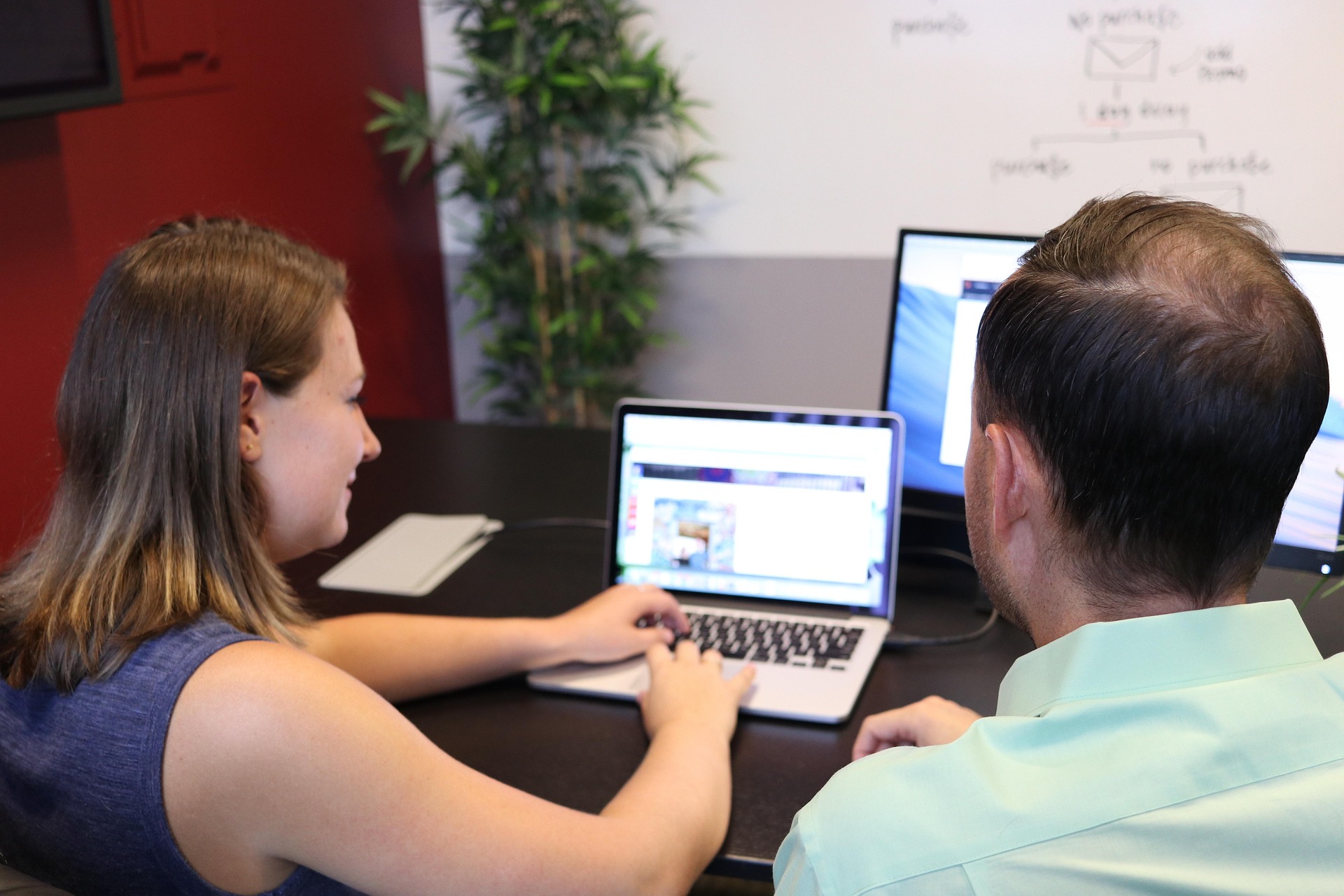 근로계약서 확인