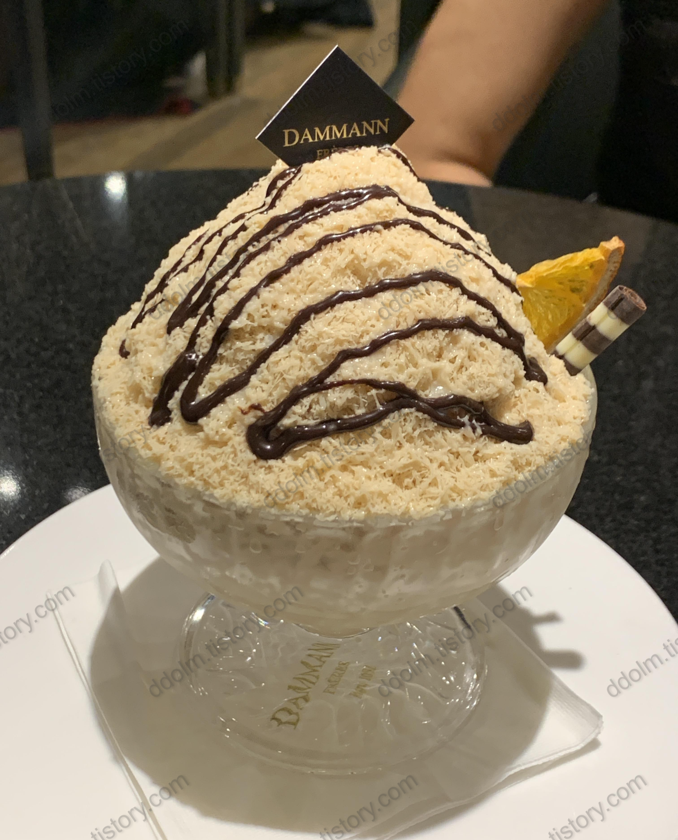 광화문 다만프레르 카페 밀크티빙수